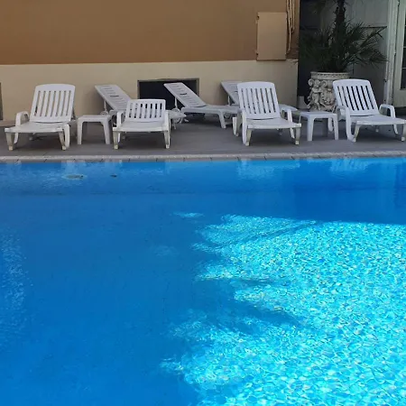 Bruna Hotel